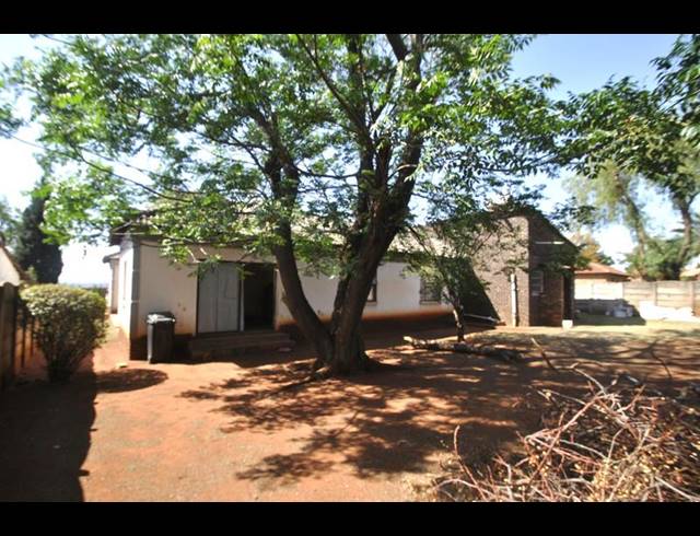 4 BEDROOM HOUSE FOR SALE IN DAWN PARK